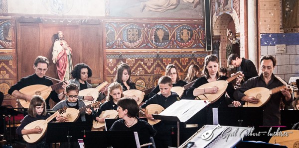 <titrephoto>photos</titrephoto> : participation de la classe de luth (prof. Cyril Gilbert) au concert musique Renaissance espagnole à l’église du Bailleul