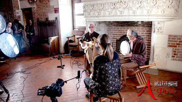 <titrevideo>création vidéo musicale</titrevideo> : <em>trio de musique médiévale</em> au château royal d’Amboise
